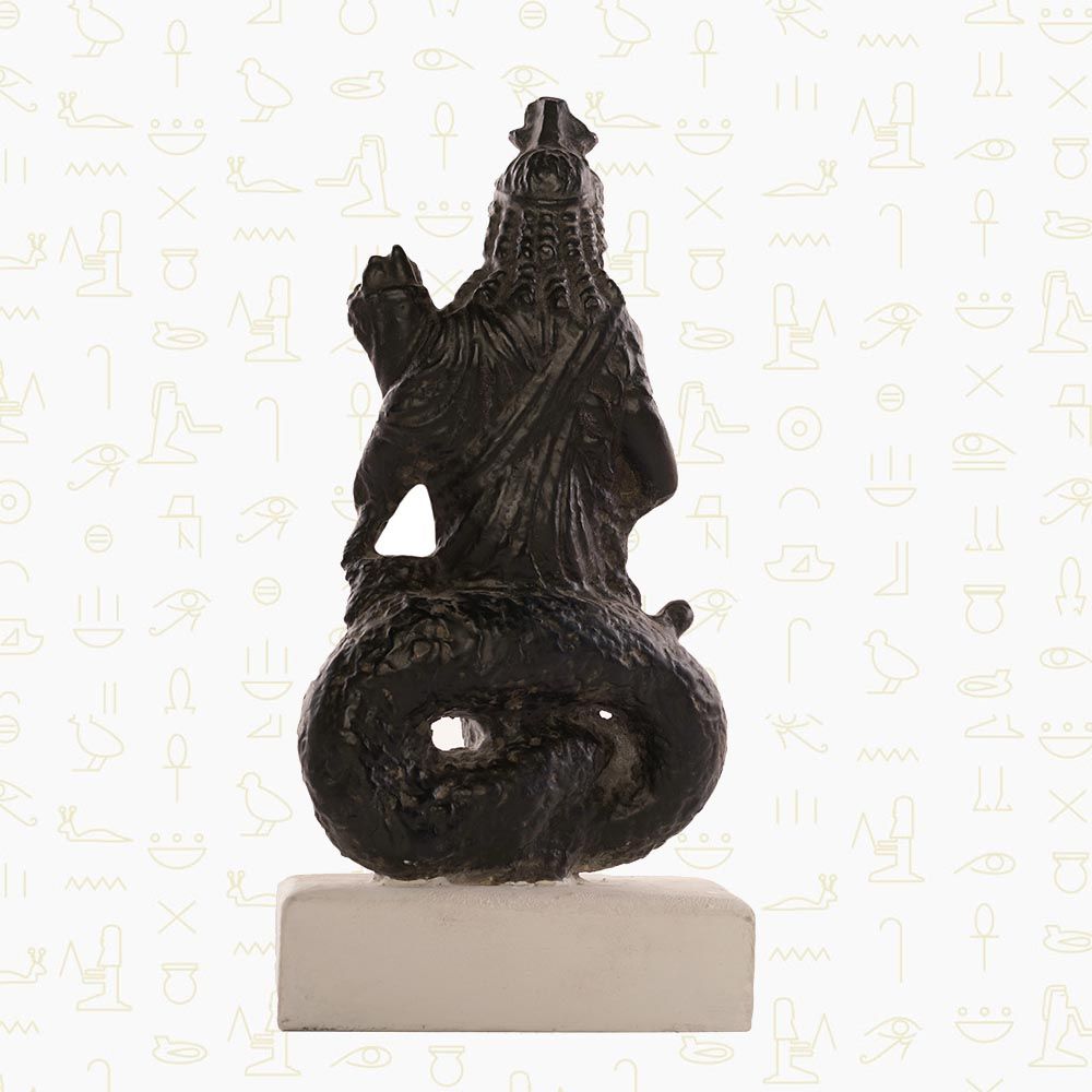 Statue der Isis in Fischform